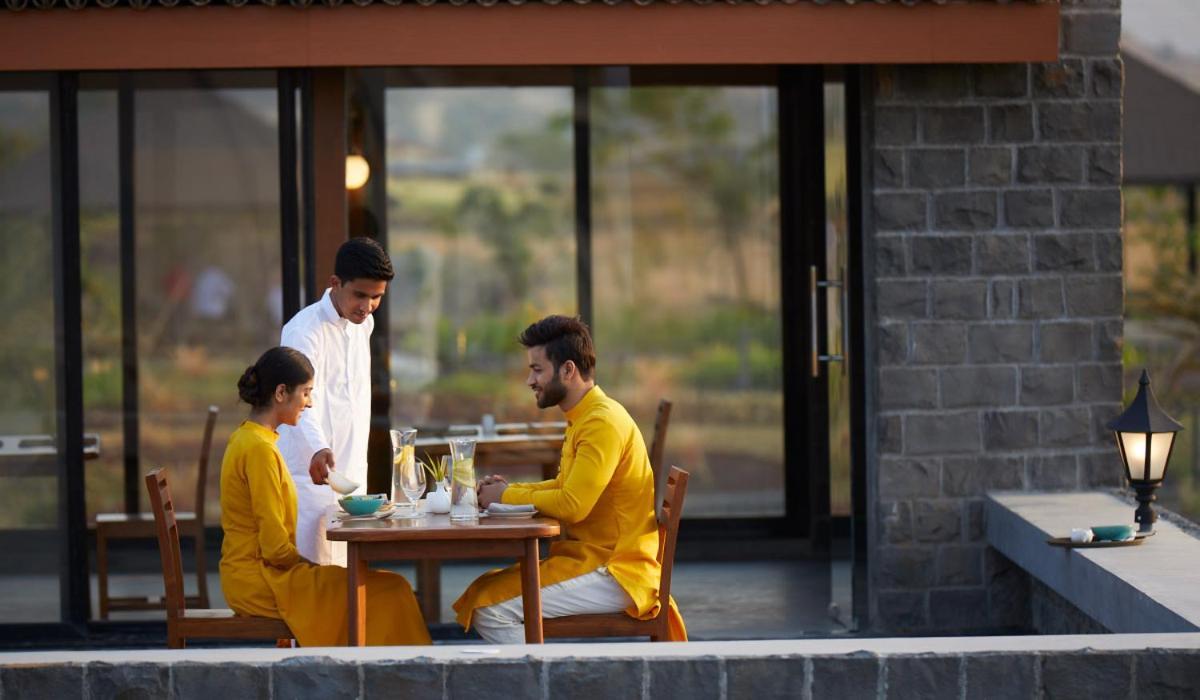 Viveda Wellness Resort Nashik Exterior foto